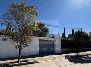 Casa · 176m² · 4 Recámaras · 5 Estacionamientos · Casa en Venta en La Venta del Astillero