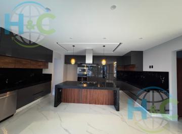 Casa · 870m² · 4 Recámaras · 11 Estacionamientos · Venta de Casa en Rancho San Juan, Atizapan Estado de Mexico