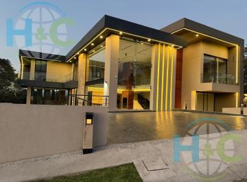 Casa · 870m² · 4 Recámaras · 11 Estacionamientos · Venta de Casa en Rancho San Juan, Atizapan Estado de Mexico