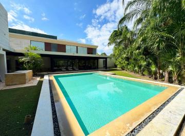 Casa en condominio de 4 habitaciones, Mérida · Residencia en Venta en Privada Tumin del Yucatan Country Club Preciosa