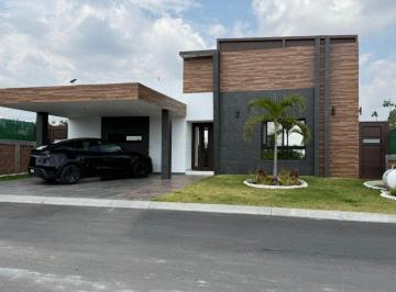 Casa de 4 habitaciones, Atlatlahucan · Casa en Venta en Fraccionamiento Lomas de Cocoyoc Morelos