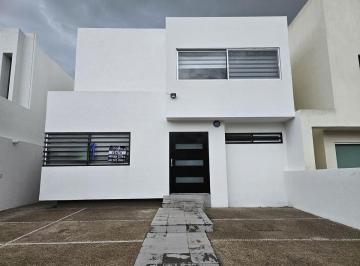 999eefad48cabcaf98011a5a190e6cebef80c72cc97e9d3591da62021a75c6b7 · Casa en Venta en Privada Colinas de Juriquilla Queretaro
