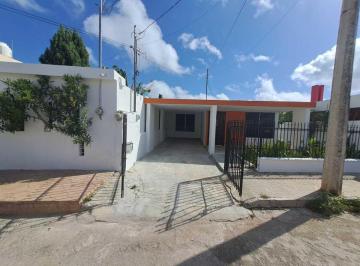 Casa · 250m² · 3 Recámaras · 2 Estacionamientos · Casa en Venta en Los Pinos, Mérida.