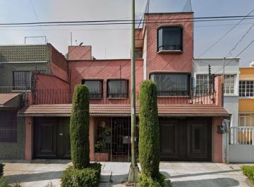 Casa de 4 habitaciones, Azcapotzalco · Casa en Remate Ubicada en Azcapotzalco, Nueva Santa María