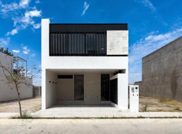 Casa en condominio · 211m² · 4 Recámaras · 2 Estacionamientos · Casa Mila en Venta en Vilanova (Rsm Sur)