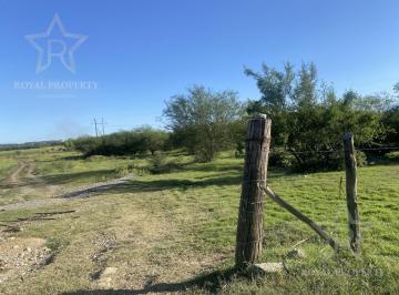 Terreno / Lote · 1600m² · Terreno en Zaragoza