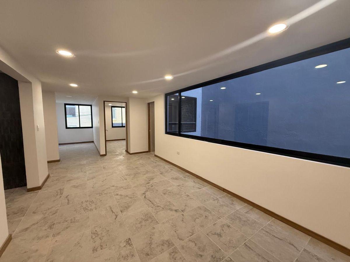 Departamento en La Paz, 2 Rec, 1 Cajon, Roof con Cto de Servicio