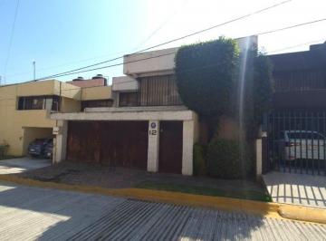 Casa de 3 habitaciones, Huixquilucan · Casa en Venta en Lomas de Tecamachalco