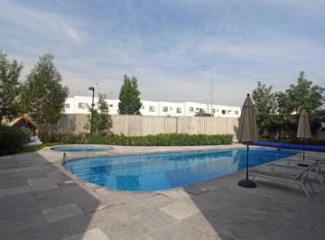 Casa en condominio de 3 habitaciones, Querétaro · Casa en Venta, o Renta en Altos Juriquilla, Privada Alondra, Alberca, Gimnasio y Mas.