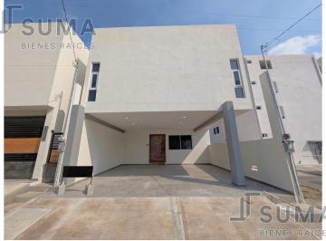 Casa · 180m² · 3 Recámaras · 2 Estacionamientos · Casa en Venta en Col. Jesús Luna Luna, Madero Tamaulipas.