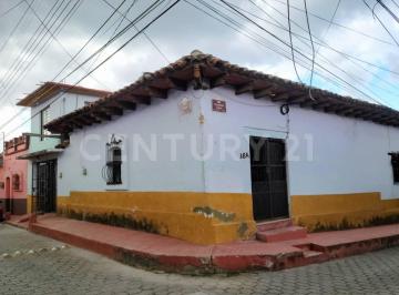 Casa · 216m² · 3 Recámaras · 1 Estacionamiento · Casa en Venta Barrio El Cerrillo, San Cristobal de Las Casas