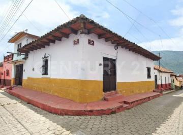 Casa · 216m² · 3 Recámaras · 1 Estacionamiento · Casa en Venta Barrio El Cerrillo, San Cristobal de Las Casas