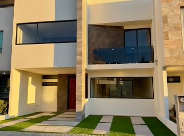 Casa de 4 habitaciones, Pachuca · Residencia Al Poniente de La Ciudad de Pachuca Frente Al Área Verde, con 4 Recámaras, Cocina Equipad
