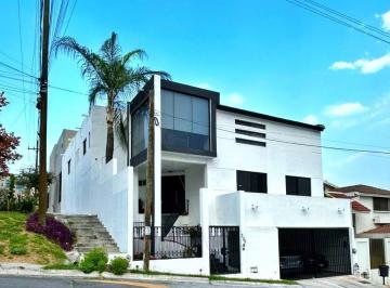 Casa · 430m² · 4 Recámaras · Casa en Venta en Colinas de San Jeronimo