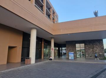 Departamento · 104m² · 2 Recámaras · 2 Estacionamientos · Departamento en Venta Zibata - (4)