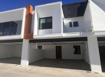 Casa de 3 habitaciones, Tijuana · Se Vende Casa de 3 Recámaras en Fracc. Las Plazas, Tijuana