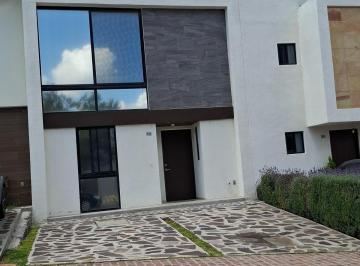 Casa en condominio · 170m² · 2 Recámaras · 2 Estacionamientos · Casa en Condominio - Fraccionamiento Zibatá