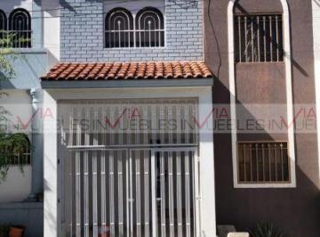 Casa · 131m² · 3 Recámaras · 1 Estacionamiento · Casa en Venta en Real del Valle