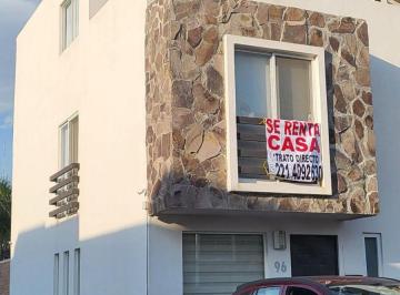 Casa en condominio de 3 habitaciones, Cuautlancingo · Casa en Venta en Fraccionamiento con Alberca, 3 Habitaciones, Sala Tv, Cerca de Forjadores