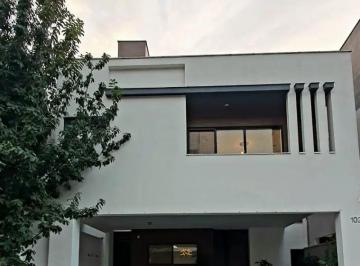 1 · Casa en Renta en Porto Cumbres Sector Milan