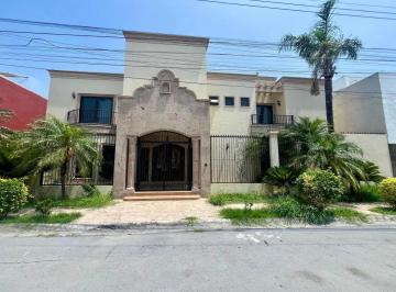 1 · Casa en Venta en Bosques de Linda Vista, San Nicolás de Los Garza