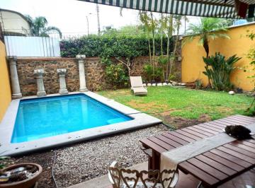 Casa de 4 habitaciones, Cuernavaca · Casa en Venta en Col. Reforma