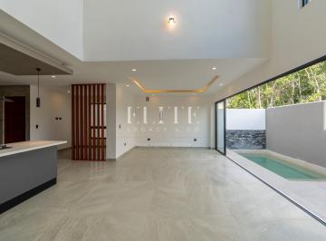 Casa · 327m² · 3 Recámaras · 2 Estacionamientos · Casa en Venta o Renta en Residencial Via Cumbres