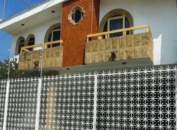 Casa de 9 habitaciones, Guadalajara · Casa en Renta 9 Hab Jardines del Country
