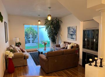 Casa · 253m² · 3 Recámaras · 2 Estacionamientos · Casa en Canteras