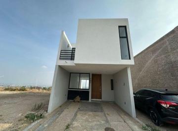 Casa en condominio · 116m² · 2 Recámaras · 2 Estacionamientos · Casa en Venta Dentro del Periferico Sur en Zimalta, Tlaquepaque