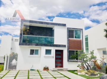 Casa · 3 Recámaras · 2 Estacionamientos · Renta Casa Amueblada Puebla Blanca Lomas de Angelopolis