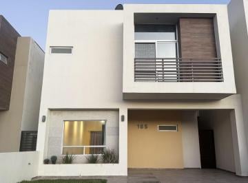 Casa de 3 habitaciones, Saltillo · Casa en Renta en Terranova