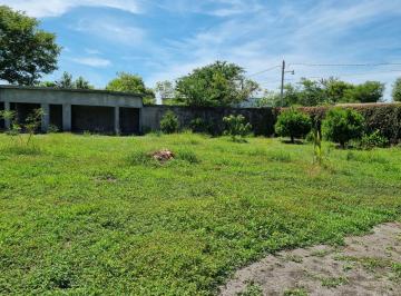 Casa de 4 habitaciones, Xochitepec · Casa con 2000 m² Superficie de Terreno y 4 Recámaras en Venta, Xochitepec Mor.
