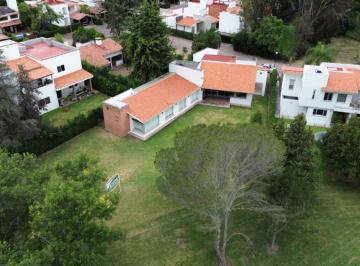 Casa de 4 habitaciones, San Juan del Río · 7.2 Casa en Venta en San Gil