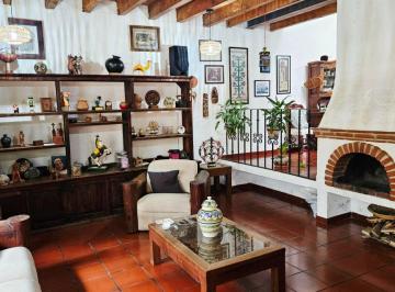 Casa de 4 habitaciones, Cuernavaca · Casa con 320 m² de Terreno y 4 Recámaras en Venta, Ocotepec
