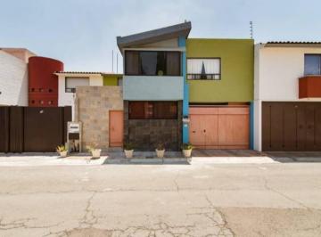Casa de 8 habitaciones, Puebla · Casa en Renta en Rincón de San Ignacio Puebla