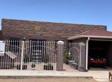 Casa · 200m² · 2 Recámaras · 4 Estacionamientos · Casa - Pascual Orozco