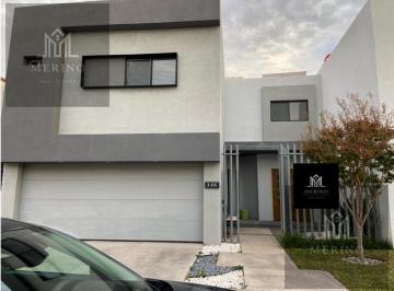 Casa · 241m² · 3 Recámaras · 2 Estacionamientos · Casa en Venta en Misiones