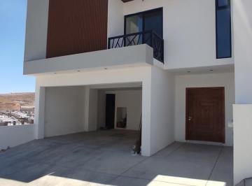Casa · 235m² · 3 Recámaras · 2 Estacionamientos · Casa en Venta en Torralba