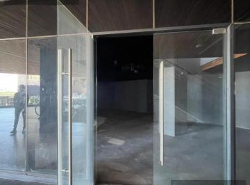 Local comercial · 111m² · Local en Renta Torre Azenzo