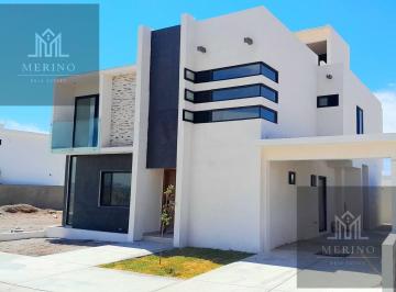 Casa · 227m² · 3 Recámaras · 2 Estacionamientos · Casa en Venta en Condesa Rejon