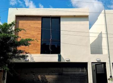 Casa · 152m² · 3 Recámaras · 2 Estacionamientos · Casa en Villa Rica