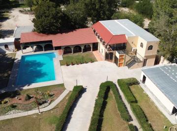 Quinta · 1755m² · Quinta en Nava