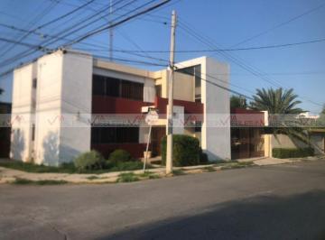 Casa · 281m² · 3 Recámaras · 2 Estacionamientos · Casa en Venta en México