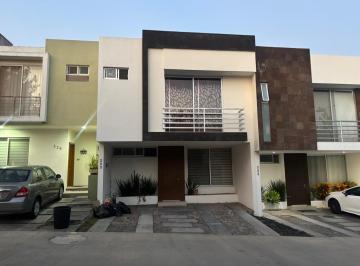 Casa · 145m² · 3 Recámaras · 2 Estacionamientos · Casa en Renta en El Origen - (4)
