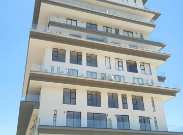 Departamento · 200m² · 3 Recámaras · 2 Estacionamientos · Departamento en Renta en Torre Lexum