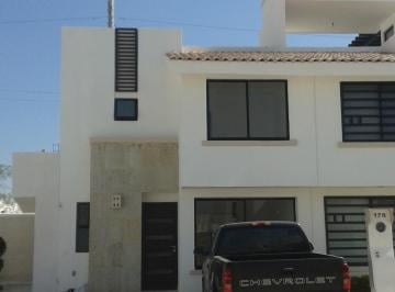 Casa de 3 habitaciones, León · Hermosa Casa en Esquina Fracc Provado