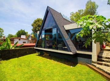 Casa de 2 habitaciones, Valle de Bravo · Cabaña Moderna en Venta en Valle