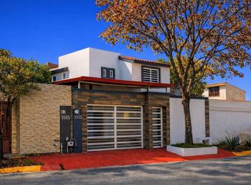 Casa · 315m² · 3 Recámaras · 2 Estacionamientos · Casa en Venta – Las Lomas – Garcia Nl