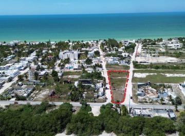 Terreno / Lote , Progreso · Terreno Amplio en Chicxulub Puerto, con Disponibilidad Inmediata.